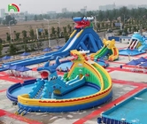 Parco tematico a nuoto gonfiabile Parco di divertimenti acquatici Parco acquatico di divertimento