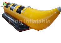 Il giallo 3 del grado commerciale mette le barche della pesca con la mosca/barca a sedere di banana gonfiabili trainabili
