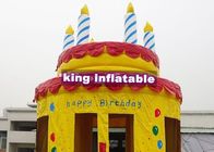 Castello rimbalzante gonfiabile della torta di compleanno felice di Drawed della mano per il diametro della famiglia 4m