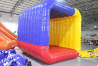 Flip Inflatable Sports Games Human su misura che cammina dentro il cubo di rotolamento della terra