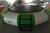 Il trampolino gonfiabile commerciale su ordinazione dell'acqua gioca il letto di salto di galleggiamento