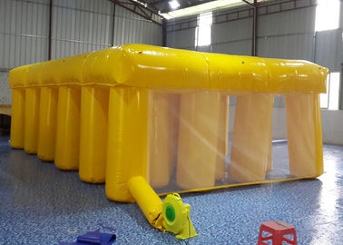 Giochi gonfiabili gialli di sport che eseguono ostacolo per i bambini 6 * 6m