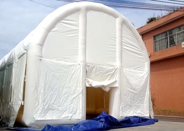Puntura - tenda gonfiabile della prova chiara fatta con la tela cerata del PVC di 0.9mm, 12.7mL*5.7mW*3.07mH