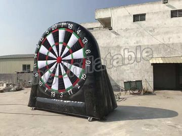 Colore in bianco e nero di calcio di dardo del bordo dei giochi gonfiabili giganti di sport all'aperto