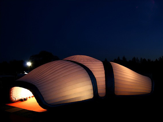 Tenda da campeggio gonfiabile con striscia luminosa a LED