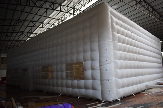 Tenda gonfiabile in pvc bianco per club notturno club notturno gonfiabile eventi di nozze festa cubo in vendita