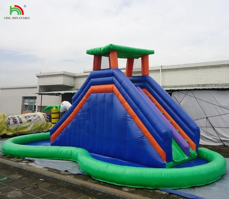Parco giochi per bambini attrezzature scivolo d'acqua gonfiabile salto salto castello