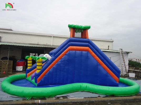 Parco giochi per bambini attrezzature scivolo d'acqua gonfiabile salto salto castello