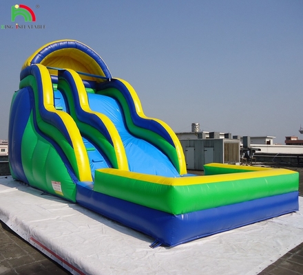 Casa gonfiabile commerciale con scivolo d'acqua castello di salto per bambini