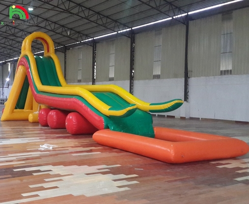 Parco giochi gonfiabile Campo sportivo gonfiabile scivolo con piscina