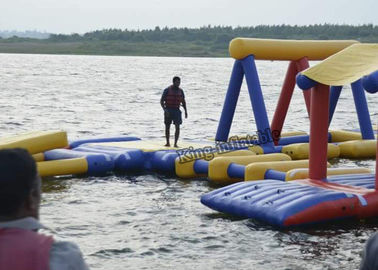 Parchi gonfiabili dell'acqua della tela cerata commerciale del PVC, attrezzatura del campo da giuoco dell'acqua della spruzzata