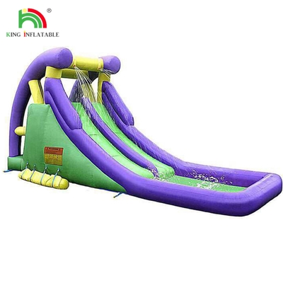 Slide ad acqua gonfiabile con sistema di soffiatore continuo