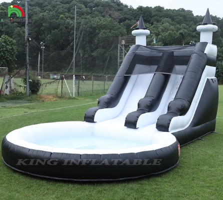 Slide d'acqua gonfiabile commerciale in bianco e nero con scivoli d'acqua gonfiabili
