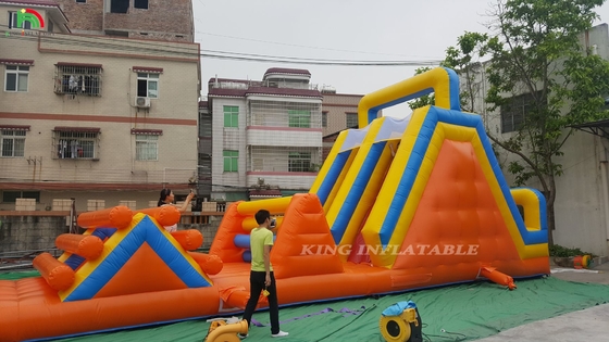 Sport personalizzato Giochi di carnevale gonfiabili Giochi di sfide gonfiabili Corsa di ostacoli con doppia corsia Arrampicata e scivolo
