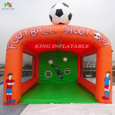 Gioco di lancio di calcio gonfiabile, tiro a calcio gonfiabile.