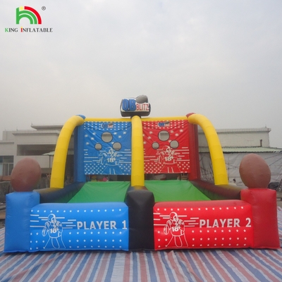 Giochi di divertimento gonfiabili all'aperto Sport Quarterback Blitz Gioco di lancio di calcio gonfiabile
