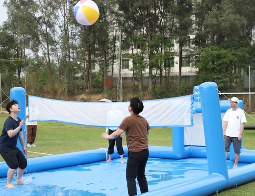 Gioco sportivo gonfiabile in PVC Blu Gioco d'acqua gonfiabile pallavolo rete Campo di calcio Campo di calcio Campo di arena Campo di calcio gonfiabile Campo