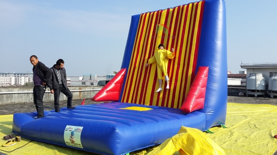 Vendita all'ingrosso in fabbrica, gioco sportivo commerciale all'aperto per adulti, gioco del muro appiccicoso gonfiabile, castello gonfiabile saltellante