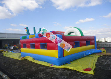 Città gonfiabile di divertimento dei bambini