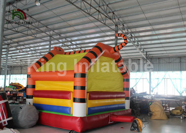 Castello di salto gonfiabile dei buttafuori della tigre arancio della tela cerata del PVC per divertimento all'aperto
