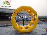 cerchio di giallo della tela cerata del PVC di 0.9mm/giocattolo gonfiabili acqua del rullo per i giochi dell'acqua di divertimento