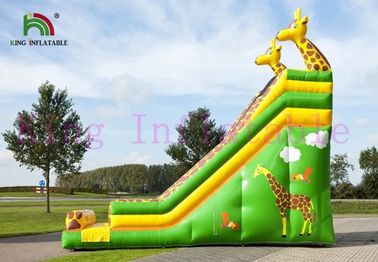 Lo scorrevole asciutto gonfiabile di giallo/verde giraffa del PVC personalizza lo scorrevole per le attività all'aperto