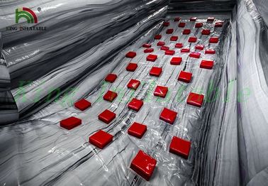 Salita asciutta gonfiabile della roccia dello scorrevole dei doppi vicoli grigi fino alla scogliera per divertimento