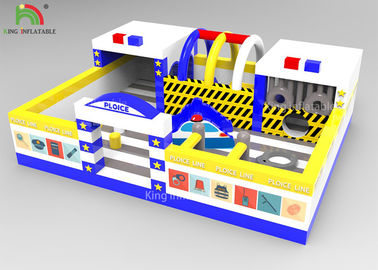 Parco di divertimenti gonfiabile dei bambini all'aperto con lo scorrevole 10x8x3.4 m. una garanzia di anno
