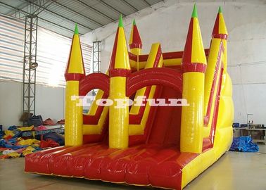 Linea campo da giuoco di salto dello scorrevole asciutto gonfiabile del vulcano dei bambini doppia del castello