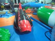 Barca rossa gonfiabile emozionante dello squalo di PlatoTowable per i giochi dell'acqua con