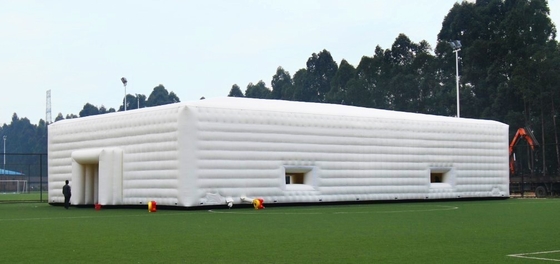 Tenda gonfiabile ad arco della tenda foranea di evento con l'entrata del tunnel della finestra