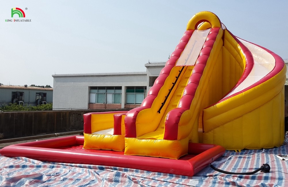 Piscine d'acqua gonfiabile doppi scivoli chiusi rossi Bambini casa di rimbalzo commerciale acqua chiusa scivolo piscina